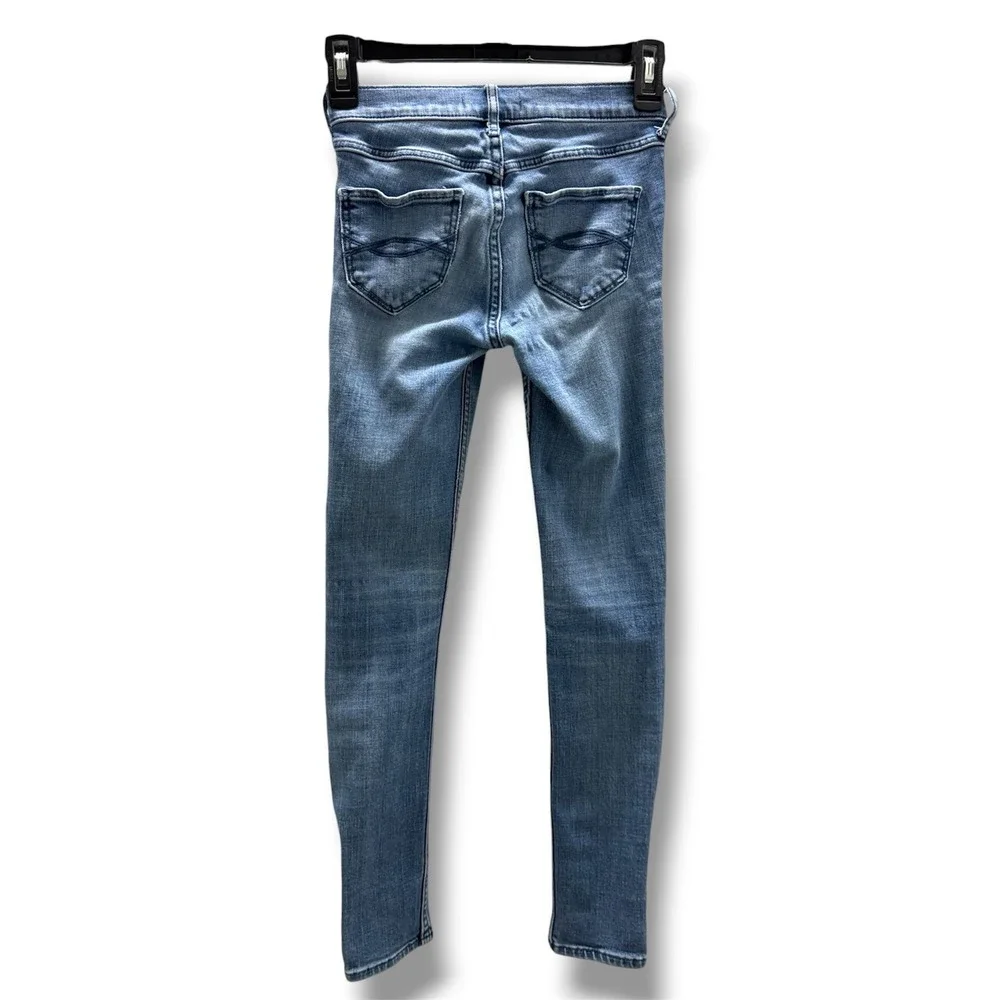 Abercrombie Kids Super Skinny Distressed Jeans Medium‎ Wash Size 12